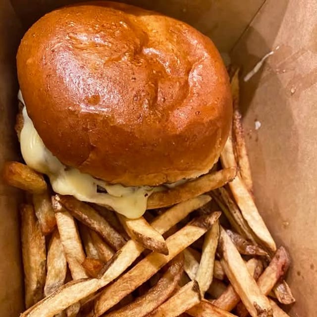 Cheese Burger.